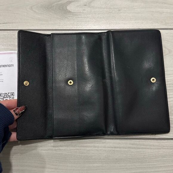 Chanel vintage CC Black Button Bifold Wallet Authentic. Come with authenticity - Picture 9 of 14
